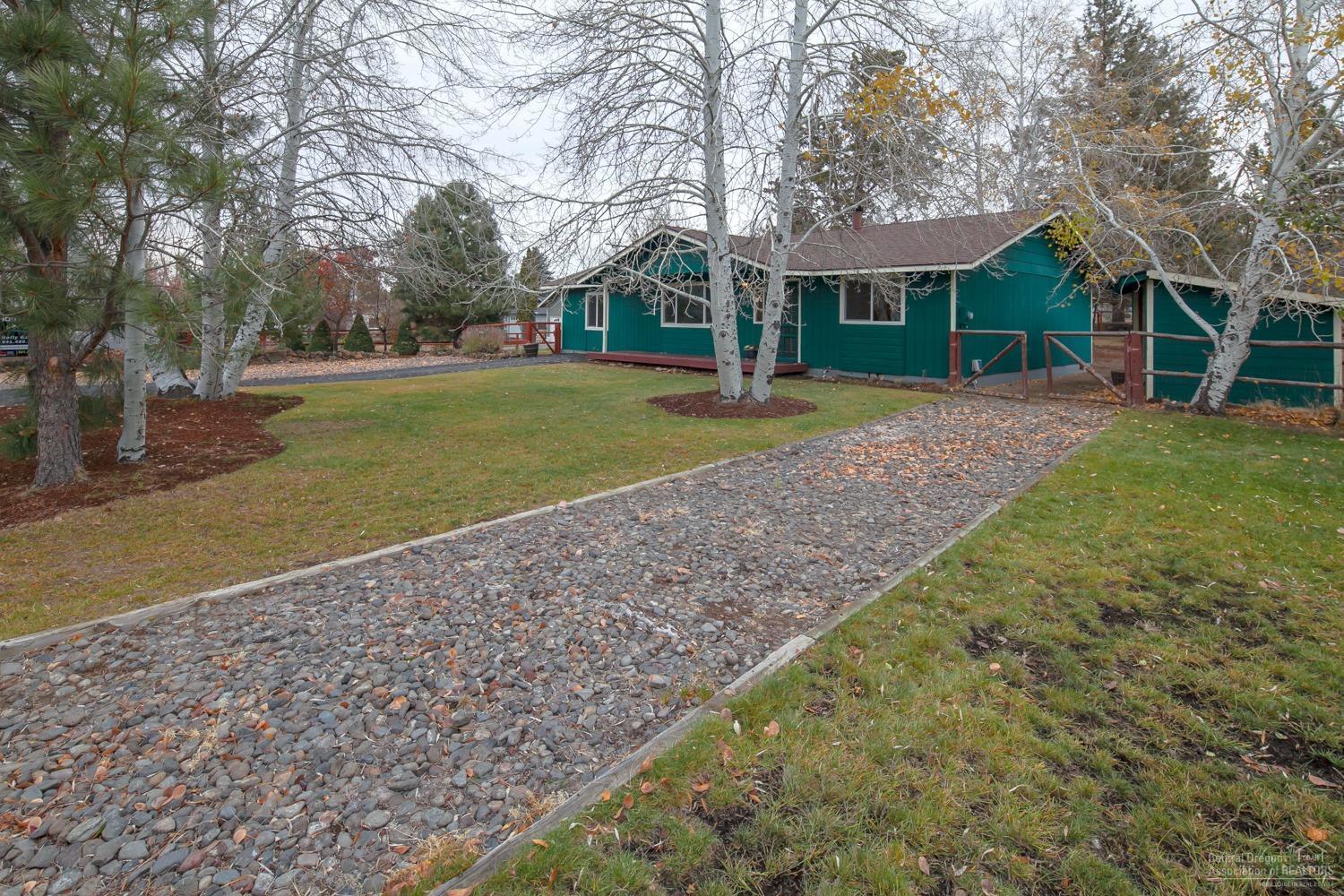 Hunters Circle - Residential