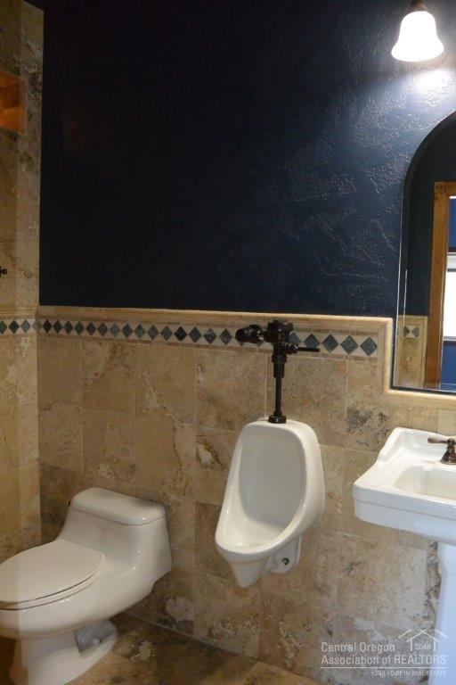 Royal Yeoman - Residential