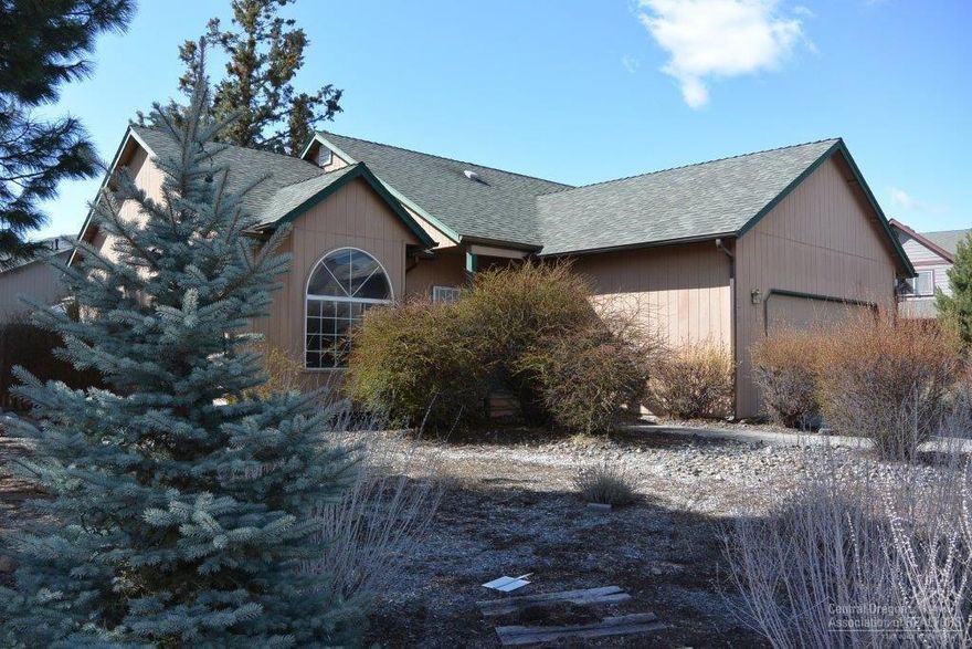 Single level home on a large corner lot. Great room with vaulted ceilings and wood floors. Upgraded kitchen with tile floors and granite counters. Both bathrooms have been updated to include tiled walk-in showers and tile floors. Wood floors in all the bedrooms. Surround sound speakers. Fenced yard and RV gate.