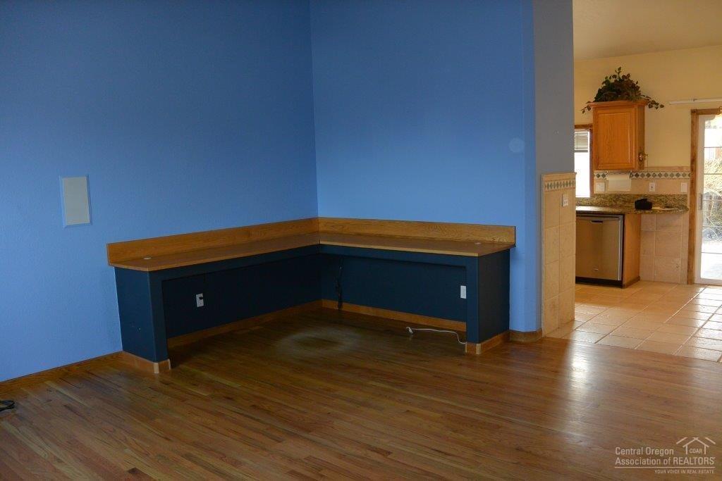 Royal Yeoman - Residential