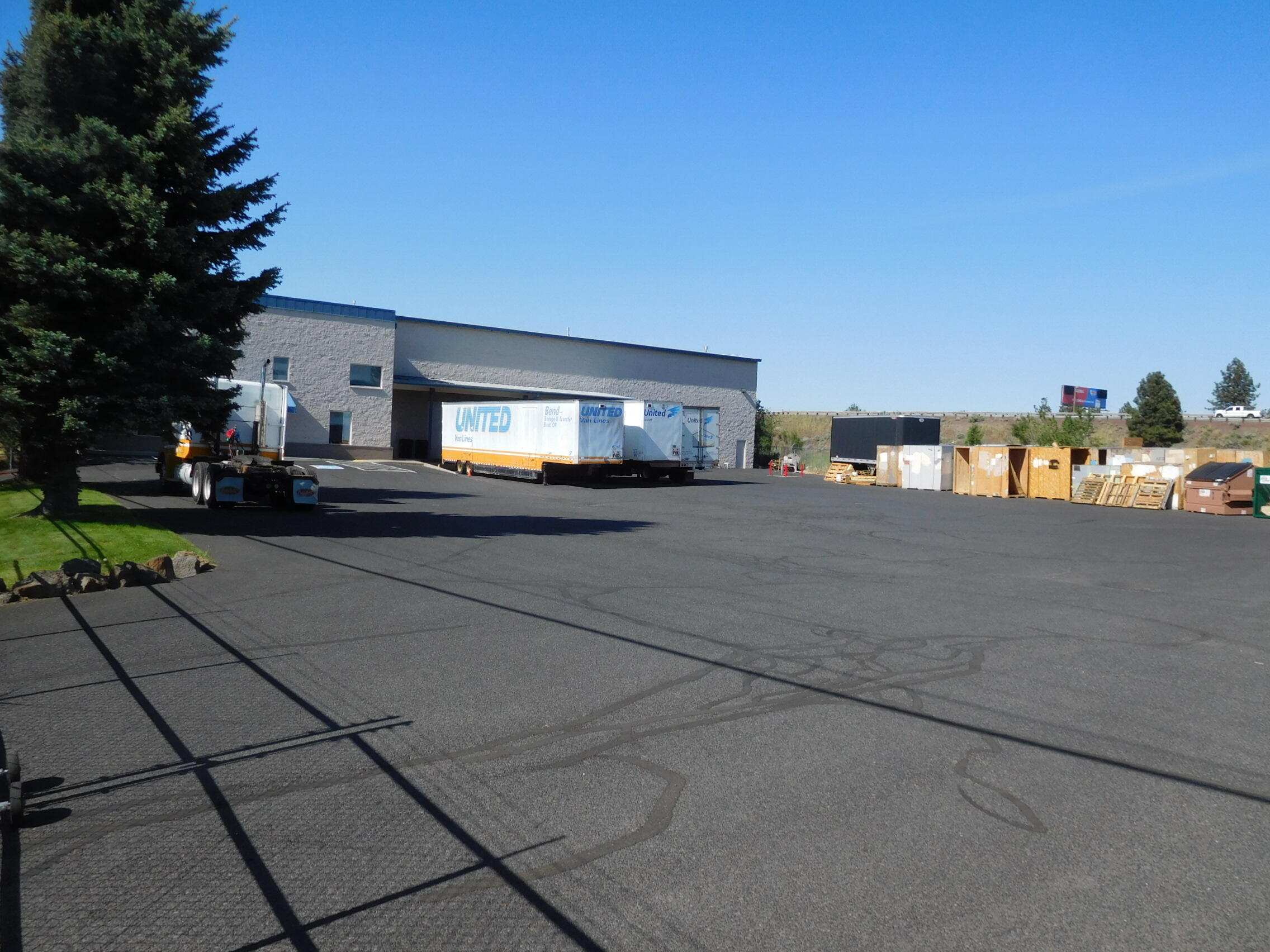 Riverside - Commercial Sale