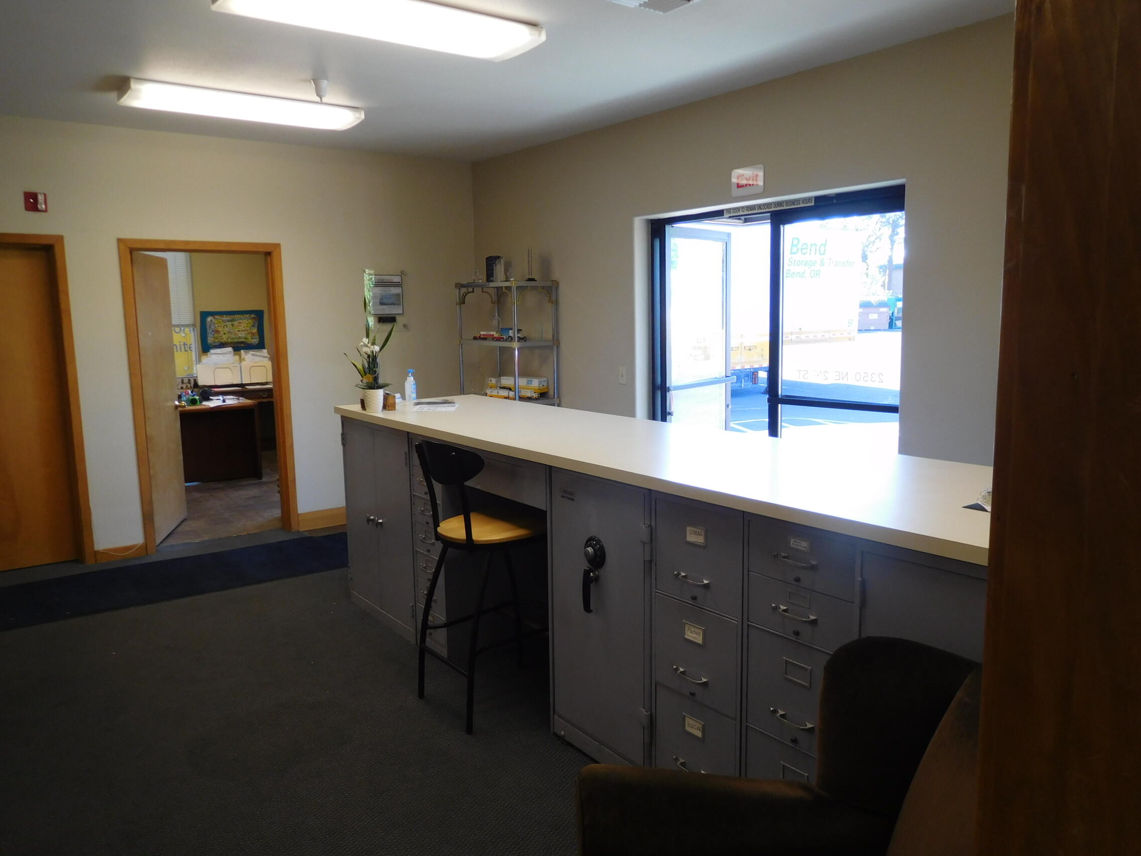 Riverside - Commercial Sale