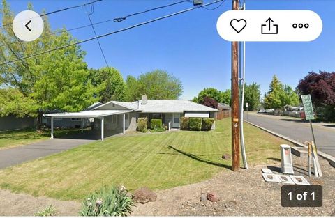 Tiny photo for 1543 Grand Avenue, Medford, OR 97504 (MLS # 220211515)