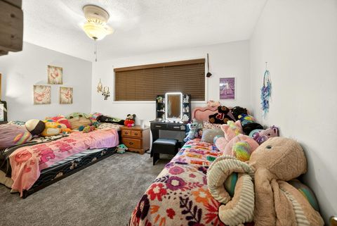 Tiny photo for 1543 Grand Avenue, Medford, OR 97504 (MLS # 220211515)