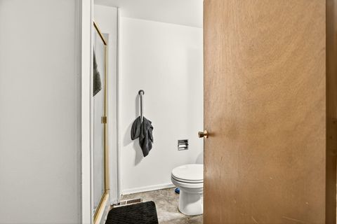 Tiny photo for 1543 Grand Avenue, Medford, OR 97504 (MLS # 220211515)