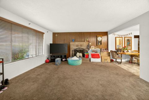 Tiny photo for 1543 Grand Avenue, Medford, OR 97504 (MLS # 220211515)