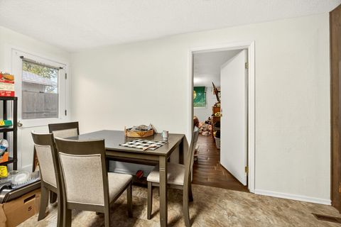 Tiny photo for 1543 Grand Avenue, Medford, OR 97504 (MLS # 220211515)