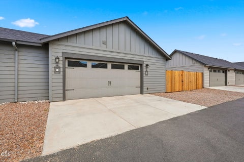 Tiny photo for 2576 NW Teak Place, Redmond, OR 97756 (MLS # 220224819)