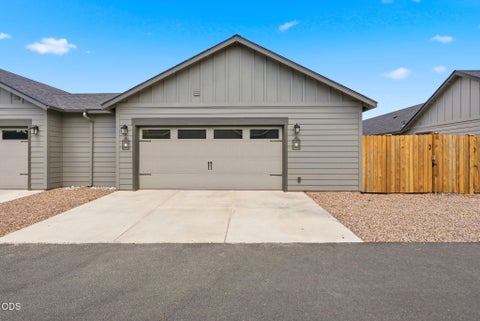 Tiny photo for 2576 NW Teak Place, Redmond, OR 97756 (MLS # 220224819)