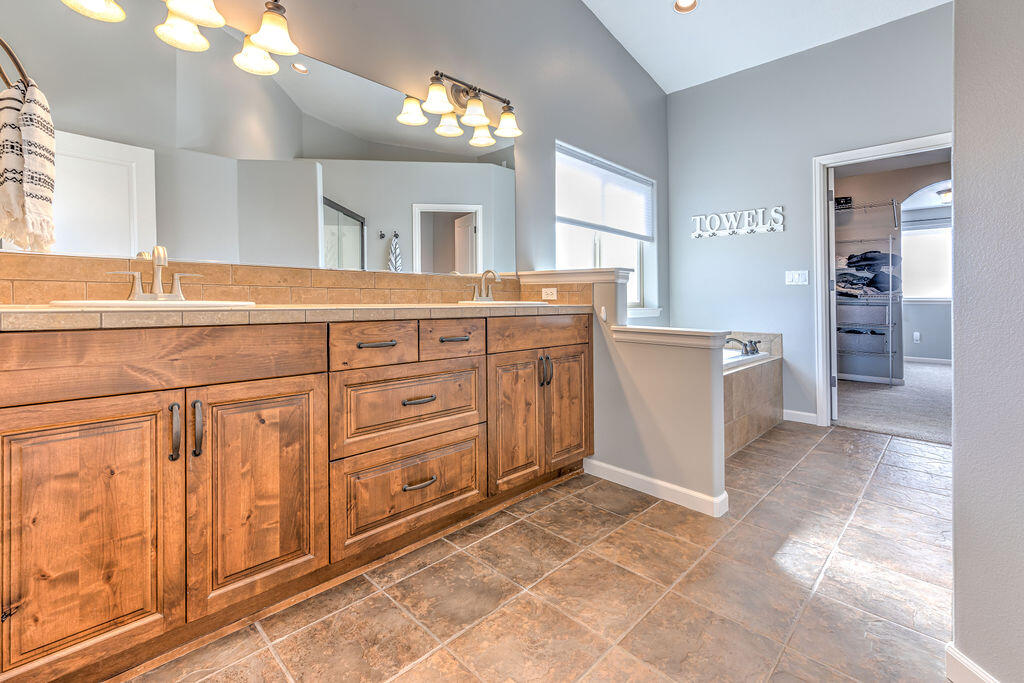 Ochoco Pointe - Residential