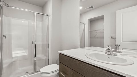 Tiny photo for 2602 Addysen Park Way, Medford, OR 97501 (MLS # 220219813)