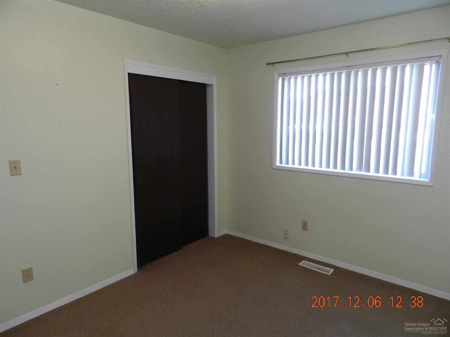 Railroad - Residential