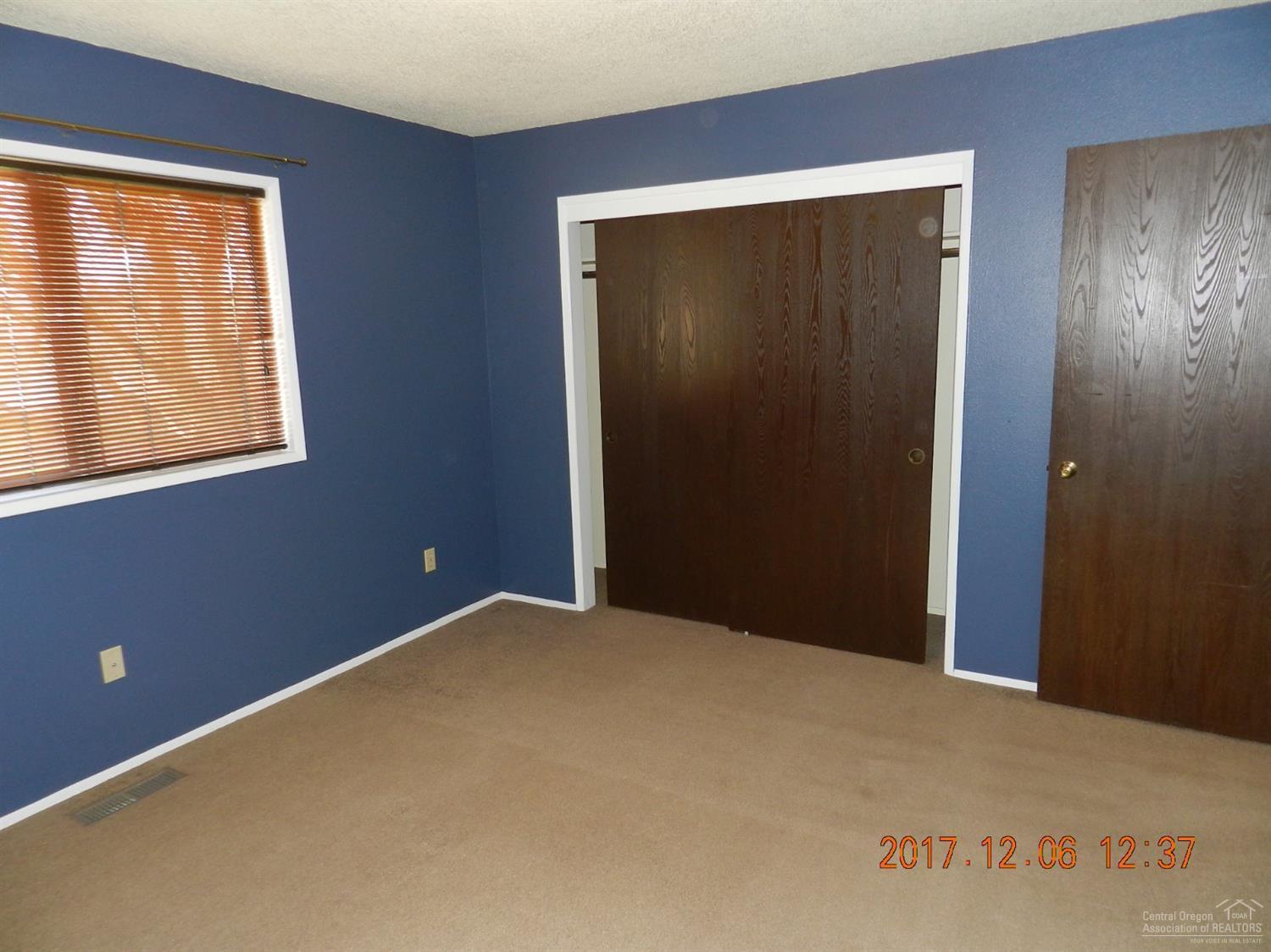 Railroad - Residential