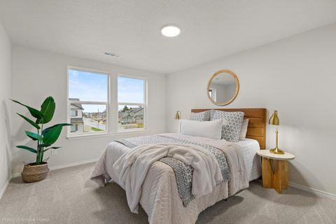 Tiny photo for 700 NW Walnut Avenue #75, Redmond, OR 97756 (MLS # 220217151)