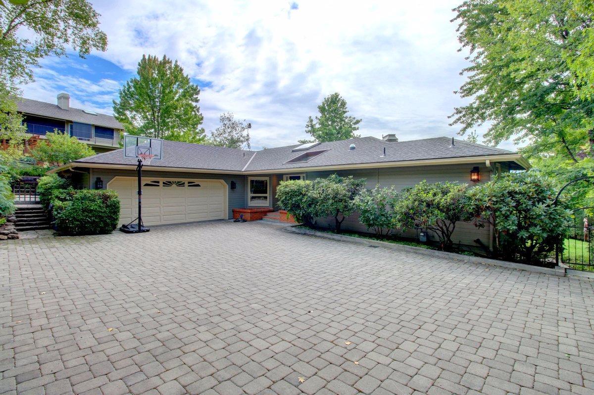 Bel Air Heights - Residential