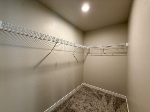 Tiny photo for 321 NE 6th Street, Prineville, OR 97754 (MLS # 220212672)