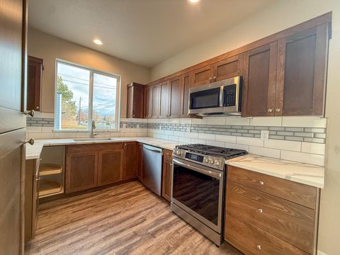 Tiny photo for 321 NE 6th Street, Prineville, OR 97754 (MLS # 220212672)
