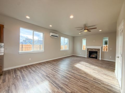 Tiny photo for 321 NE 6th Street, Prineville, OR 97754 (MLS # 220212672)