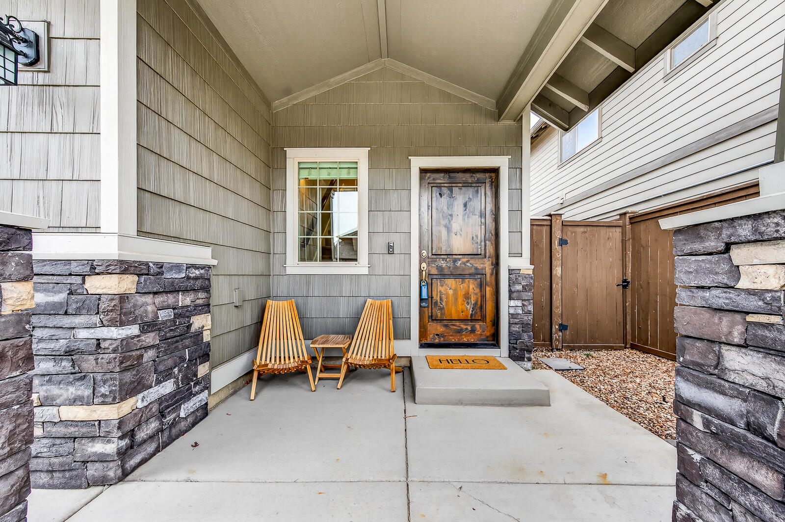 21400 NE Evelyn Place