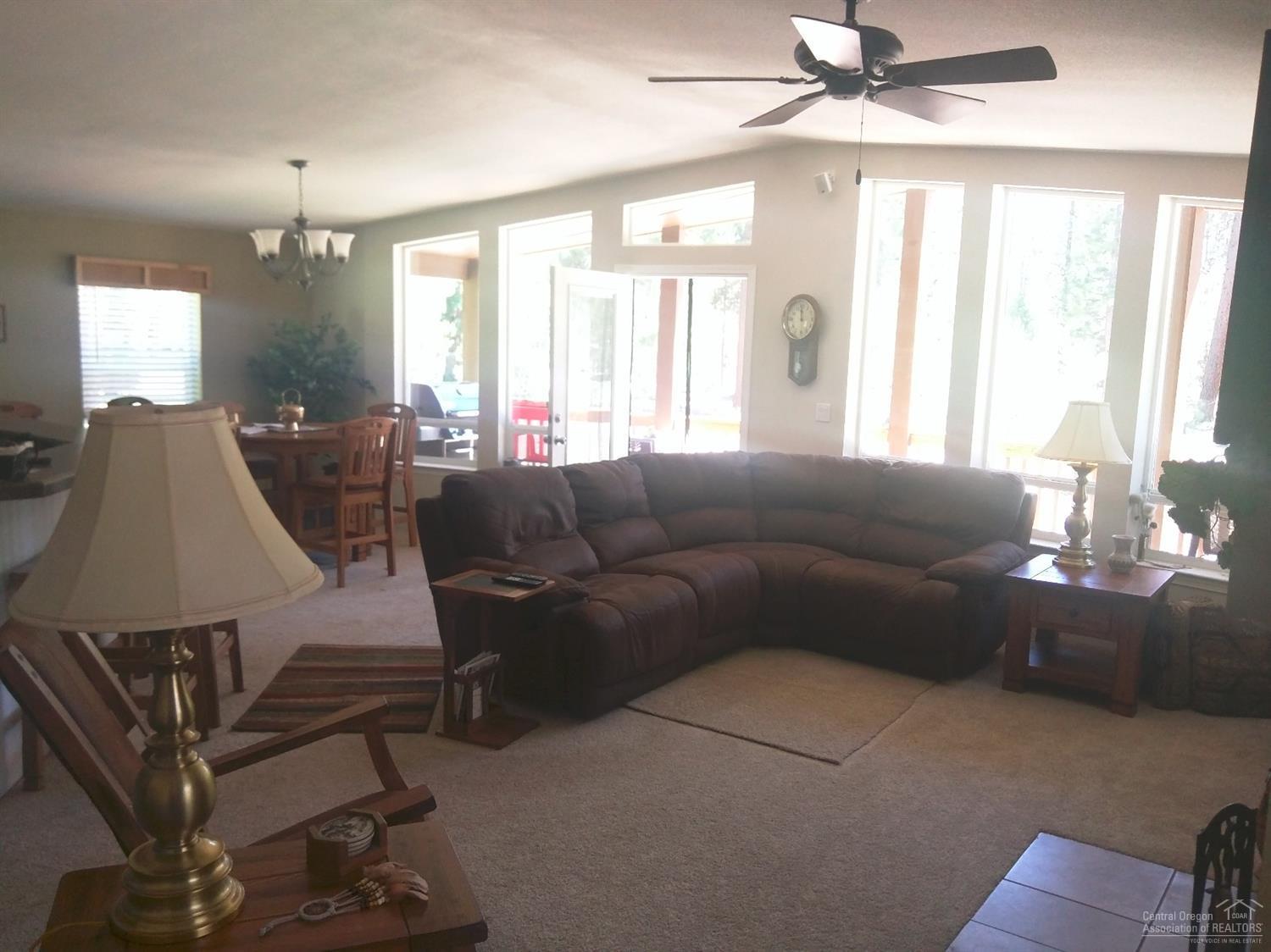 Wagon Trail Acreages - Residential