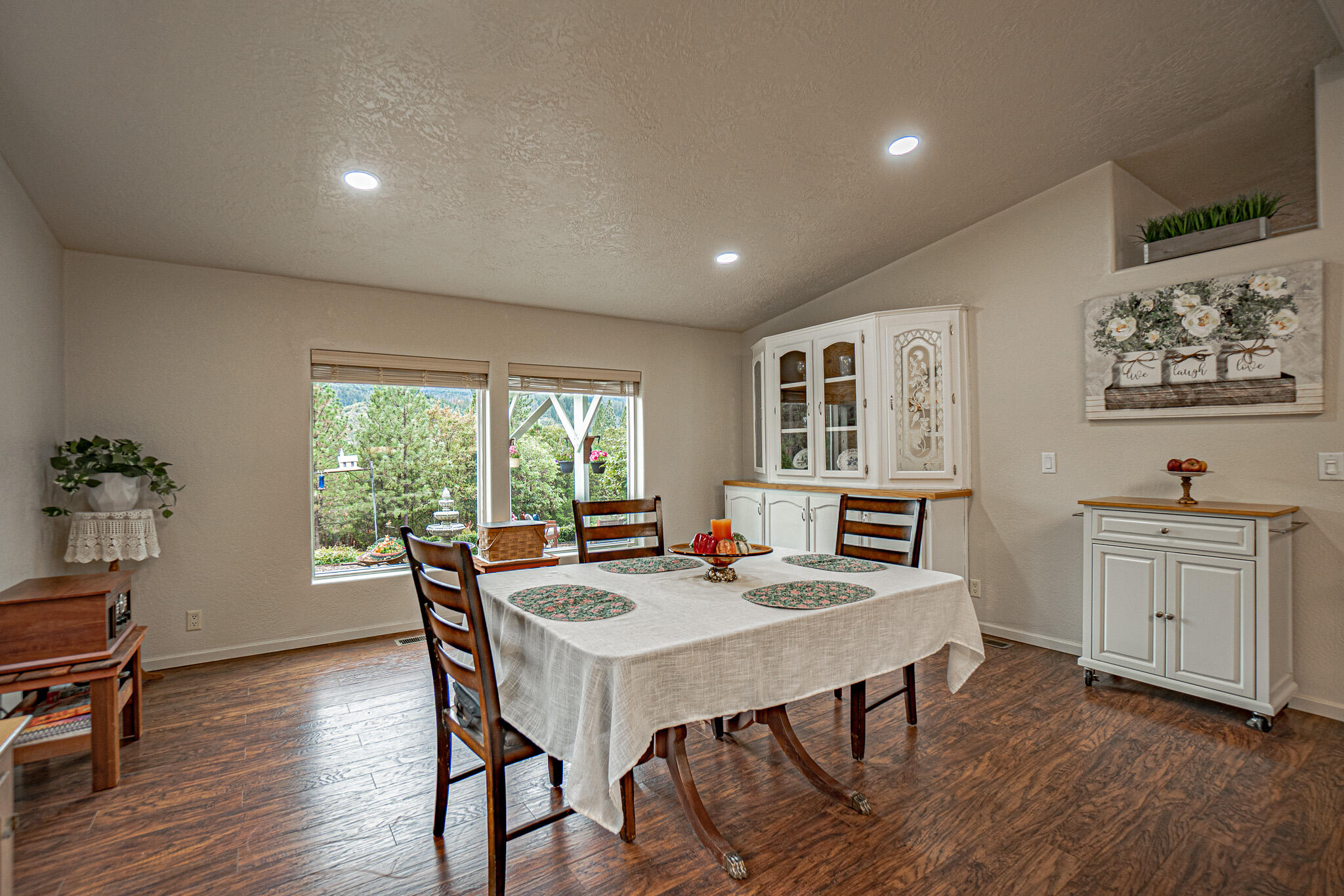 Foots Creek Acres - Residential