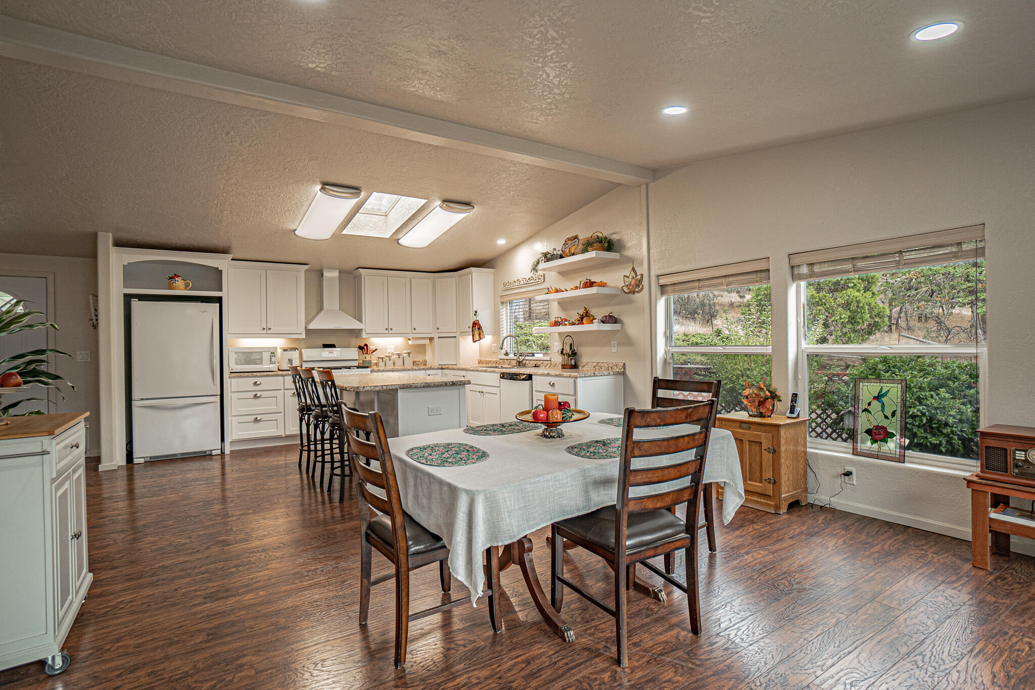 Foots Creek Acres - Residential