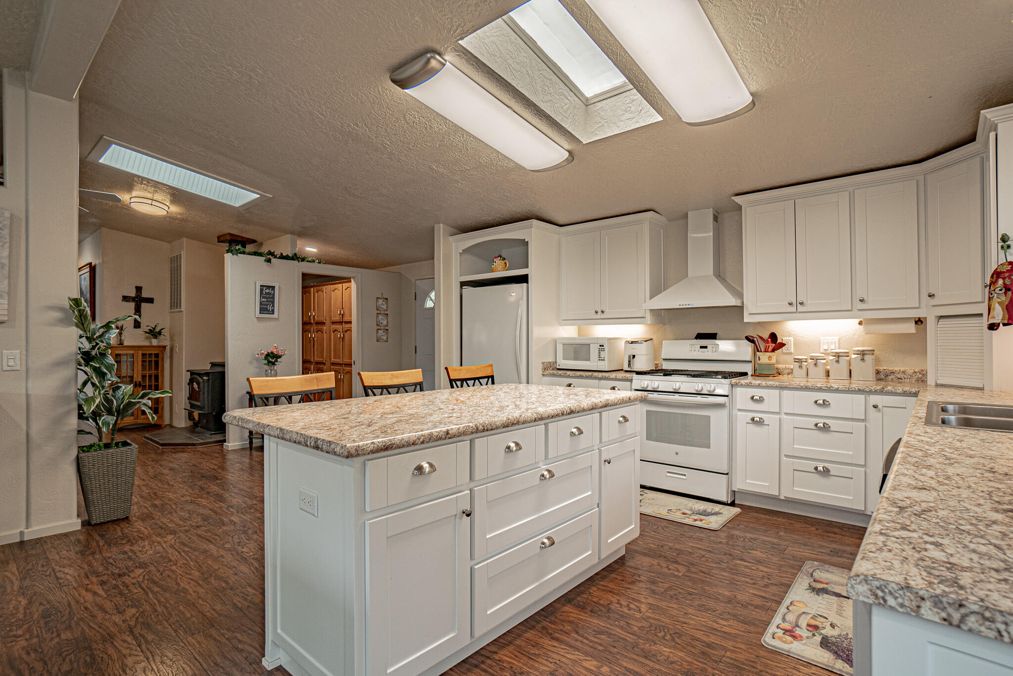 Foots Creek Acres - Residential