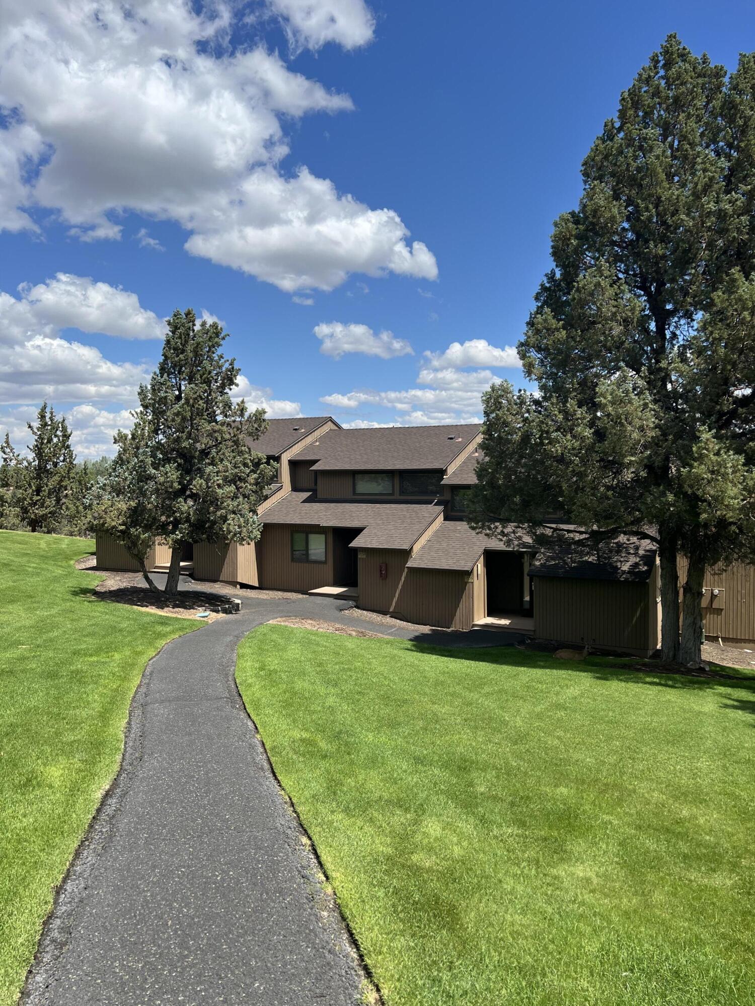 Eagle Crest - Residential
