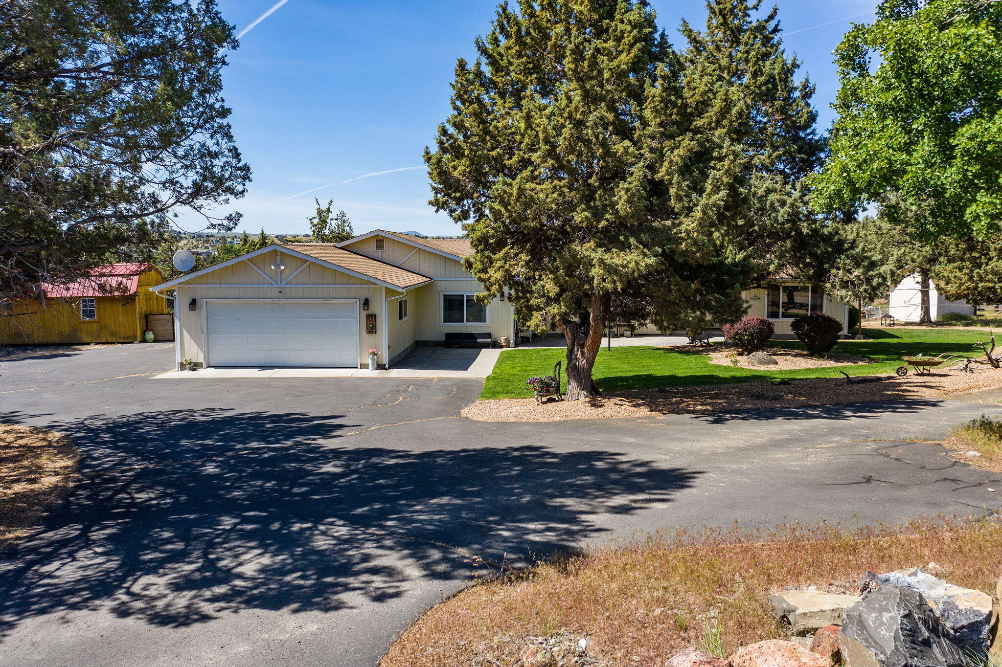 Madras Ranchos - Residential