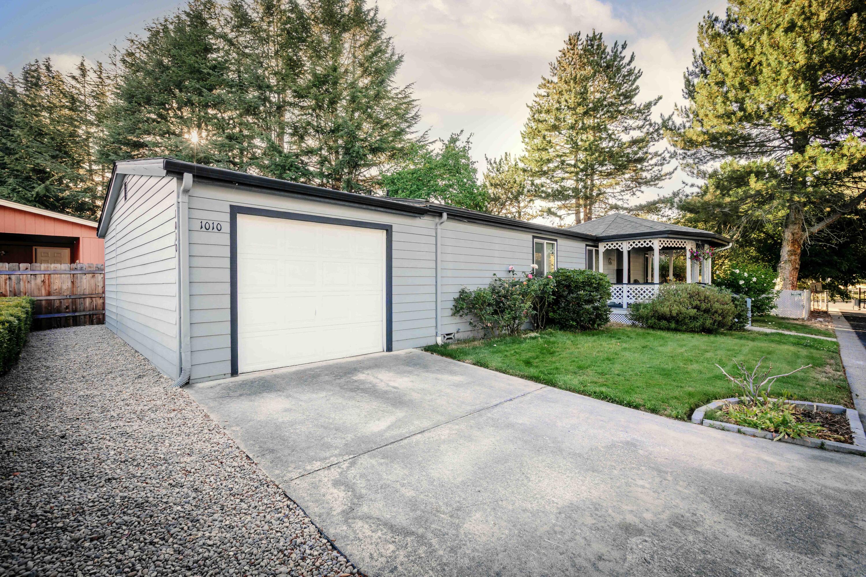 Allen Creek Estates - Residential