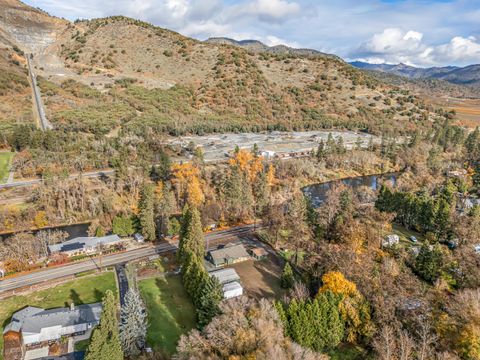 Tiny photo for 753 Rogue River Highway, Gold Hill, OR 97525 (MLS # 220212265)