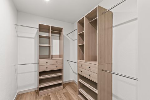 Tiny photo for 753 Rogue River Highway, Gold Hill, OR 97525 (MLS # 220212265)