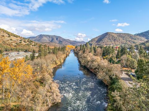 Tiny photo for 753 Rogue River Highway, Gold Hill, OR 97525 (MLS # 220212265)