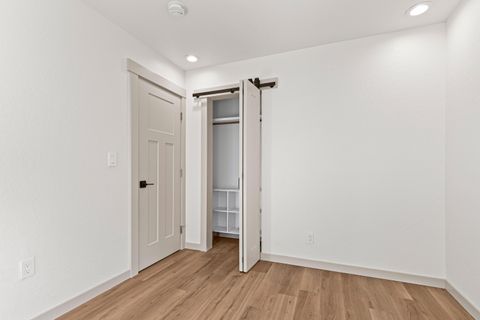 Tiny photo for 753 Rogue River Highway, Gold Hill, OR 97525 (MLS # 220212265)