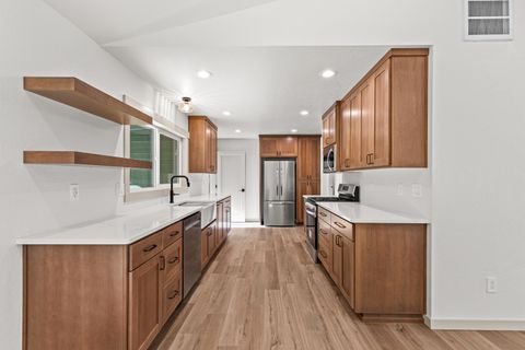 Tiny photo for 753 Rogue River Highway, Gold Hill, OR 97525 (MLS # 220212265)