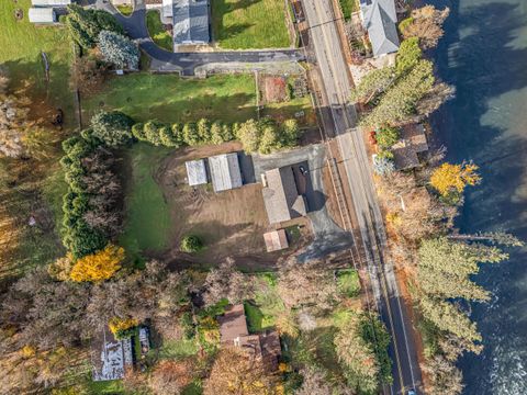 Tiny photo for 753 Rogue River Highway, Gold Hill, OR 97525 (MLS # 220212265)