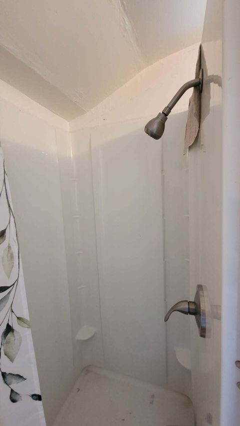 Tiny photo for 126 S Nelson Street, Mitchell, OR 97750 (MLS # 220220201)