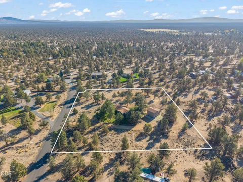 Tiny photo for 22963 Manzanita Court, Bend, OR 97701 (MLS # 220230002)