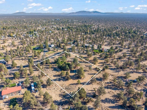 Tiny photo for 22963 Manzanita Court, Bend, OR 97701 (MLS # 220230002)