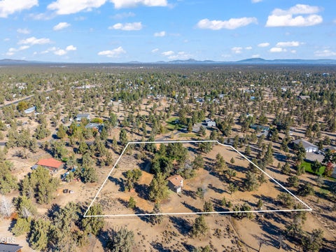 Tiny photo for 22963 Manzanita Court, Bend, OR 97701 (MLS # 220230002)