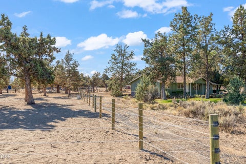 Tiny photo for 22963 Manzanita Court, Bend, OR 97701 (MLS # 220230002)