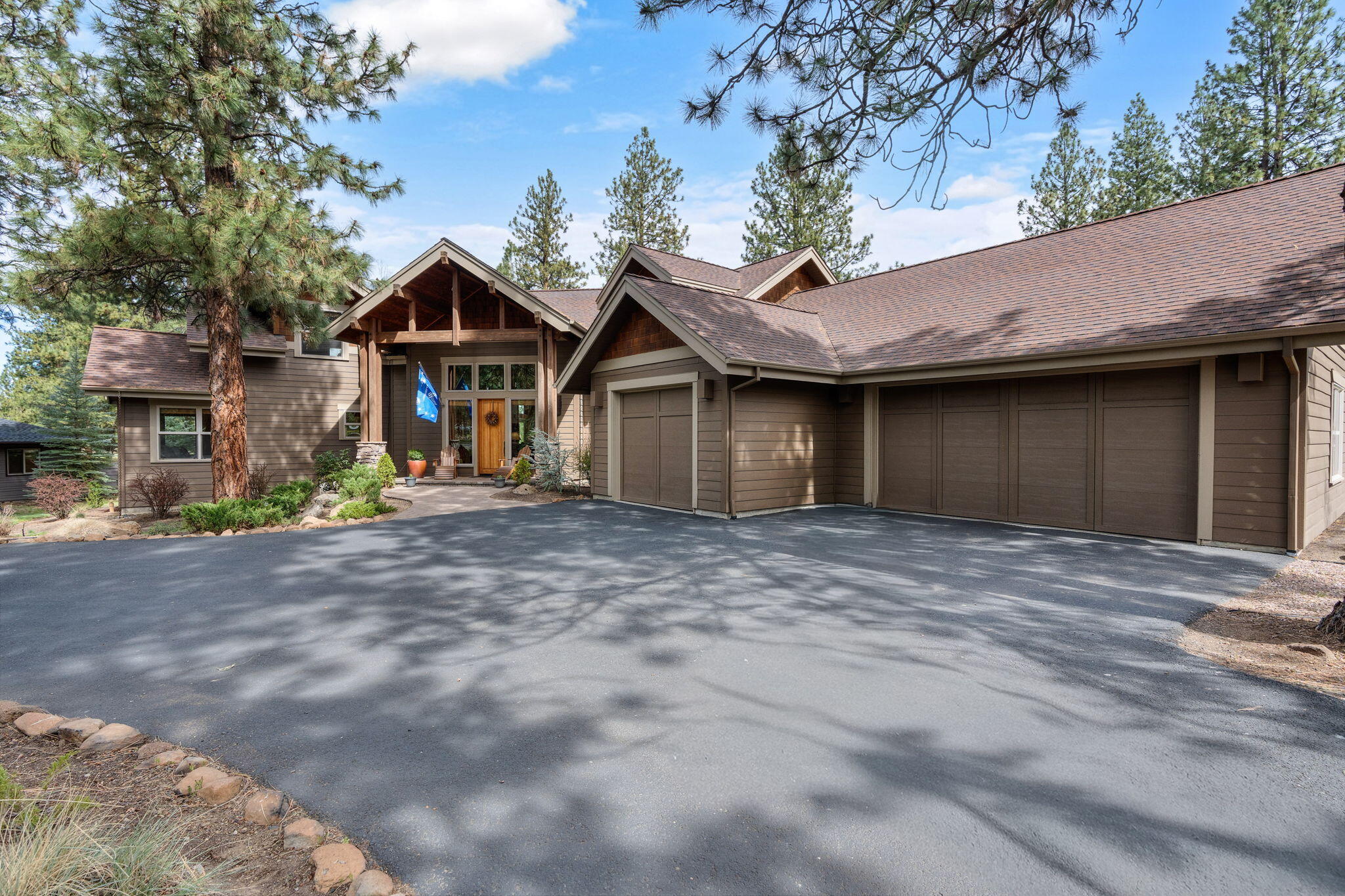 17010 Royal Coachman Drive