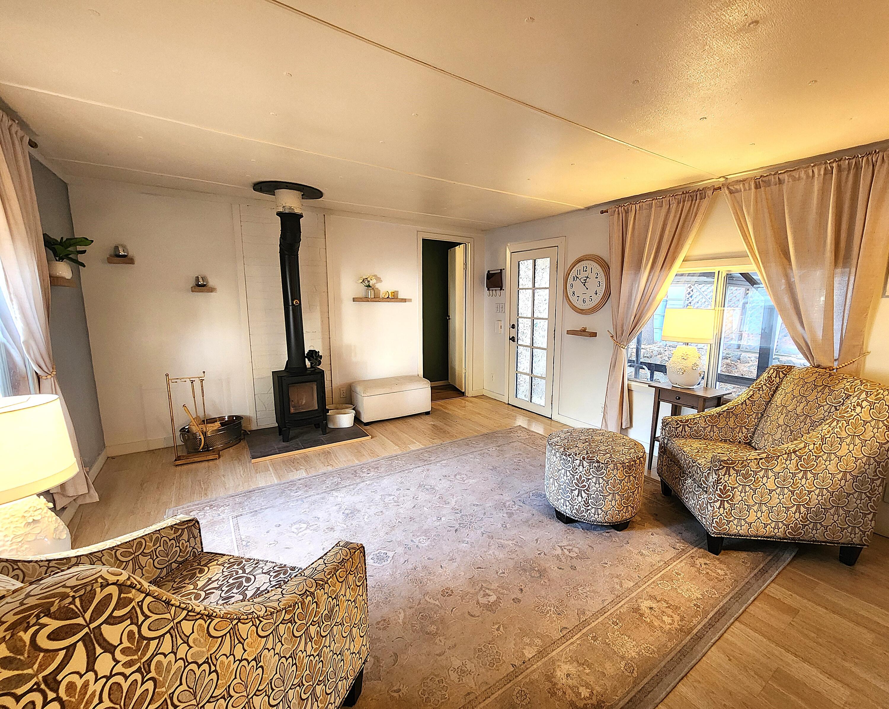 Rock Arbor Villa - Residential