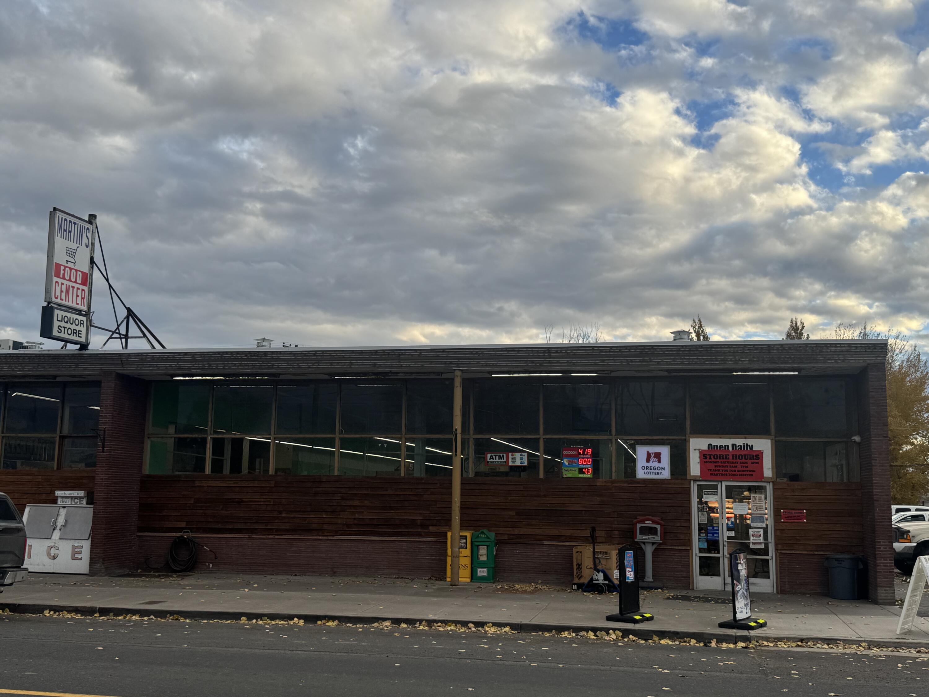 Merrill - Commercial Sale