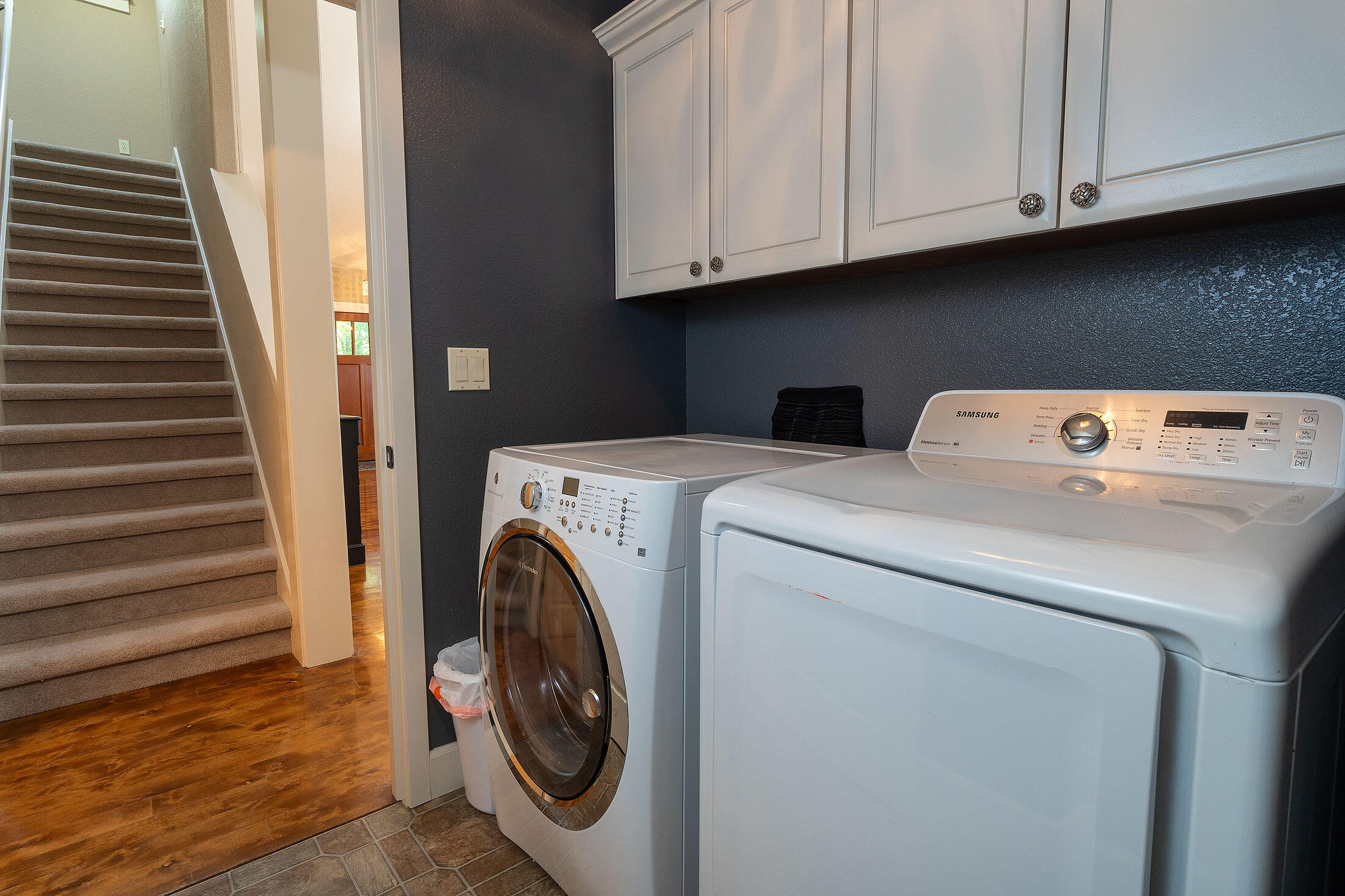 Oakview - Residential