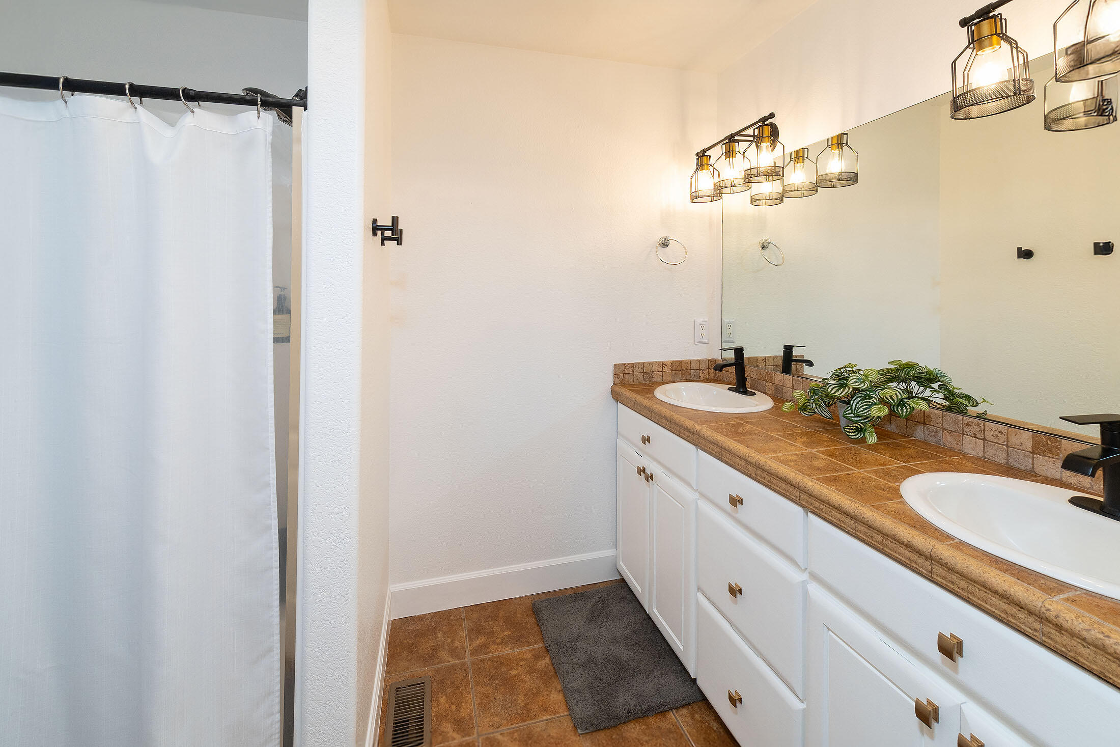 Oakview - Residential