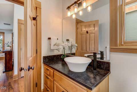 Tiny photo for 547 W Jefferson Avenue, Sisters, OR 97759 (MLS # 220223779)