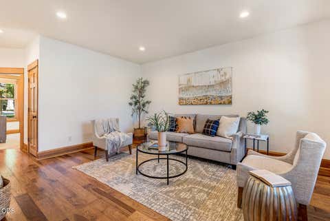 Tiny photo for 547 W Jefferson Avenue, Sisters, OR 97759 (MLS # 220223779)