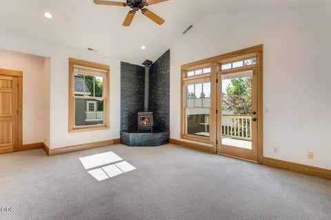 Tiny photo for 547 W Jefferson Avenue, Sisters, OR 97759 (MLS # 220223779)
