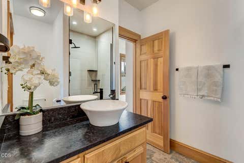 Tiny photo for 547 W Jefferson Avenue, Sisters, OR 97759 (MLS # 220223779)